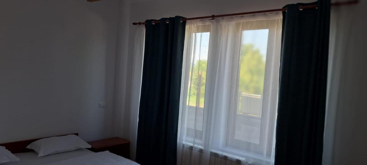 Comanesti  Casa Francesca 아파트 외부 사진