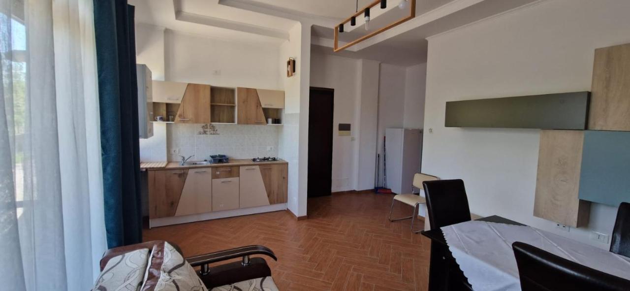 Comanesti  Casa Francesca 아파트 외부 사진