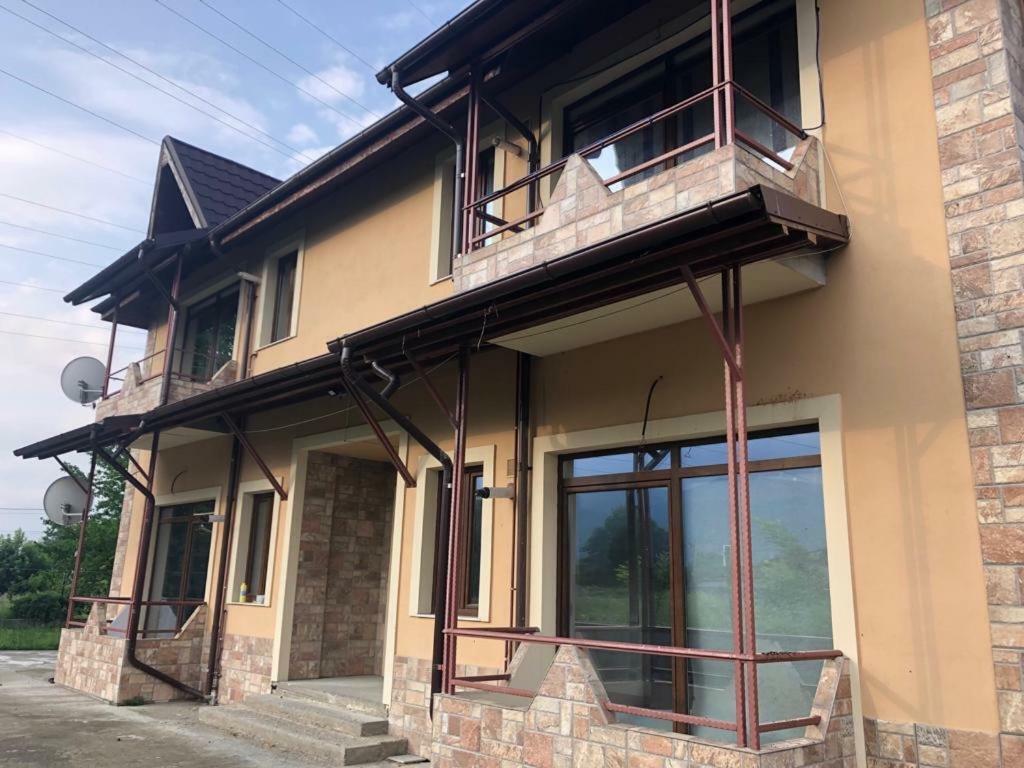 Comanesti  Casa Francesca 아파트 외부 사진